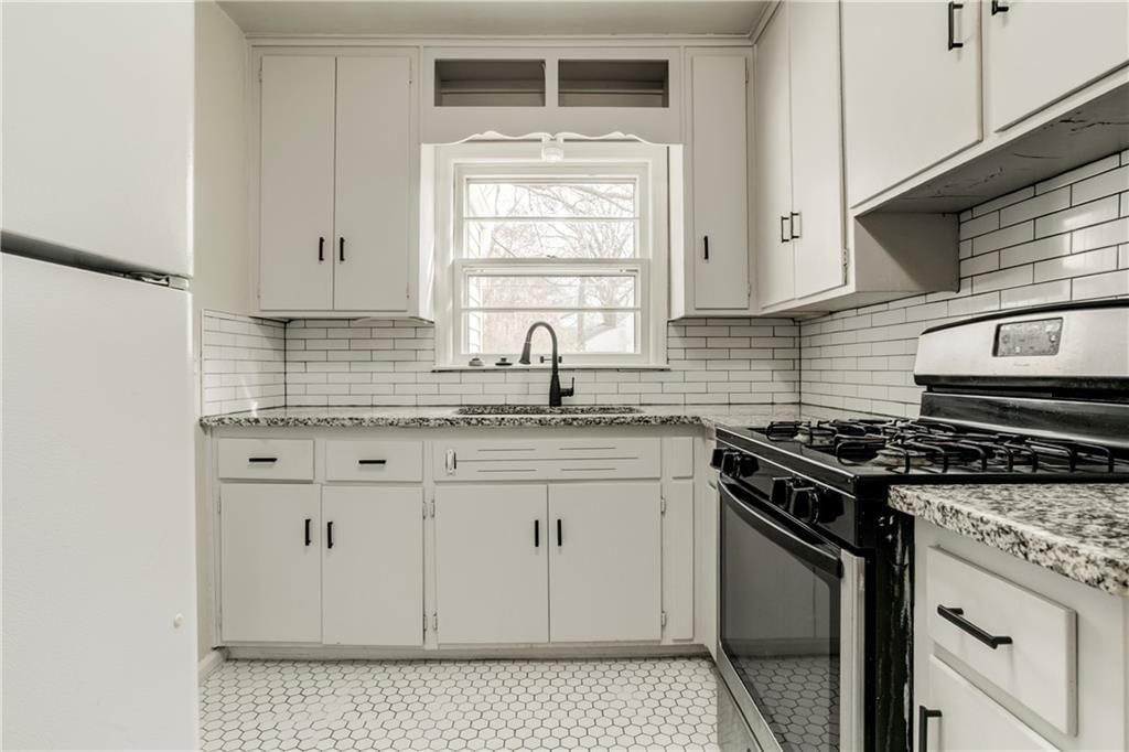 5333 Outlook Street — photo 2
