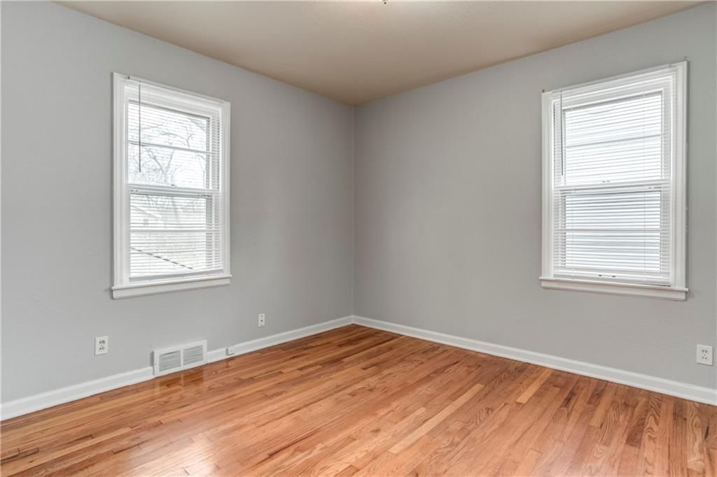 5333 Outlook Street — photo 9