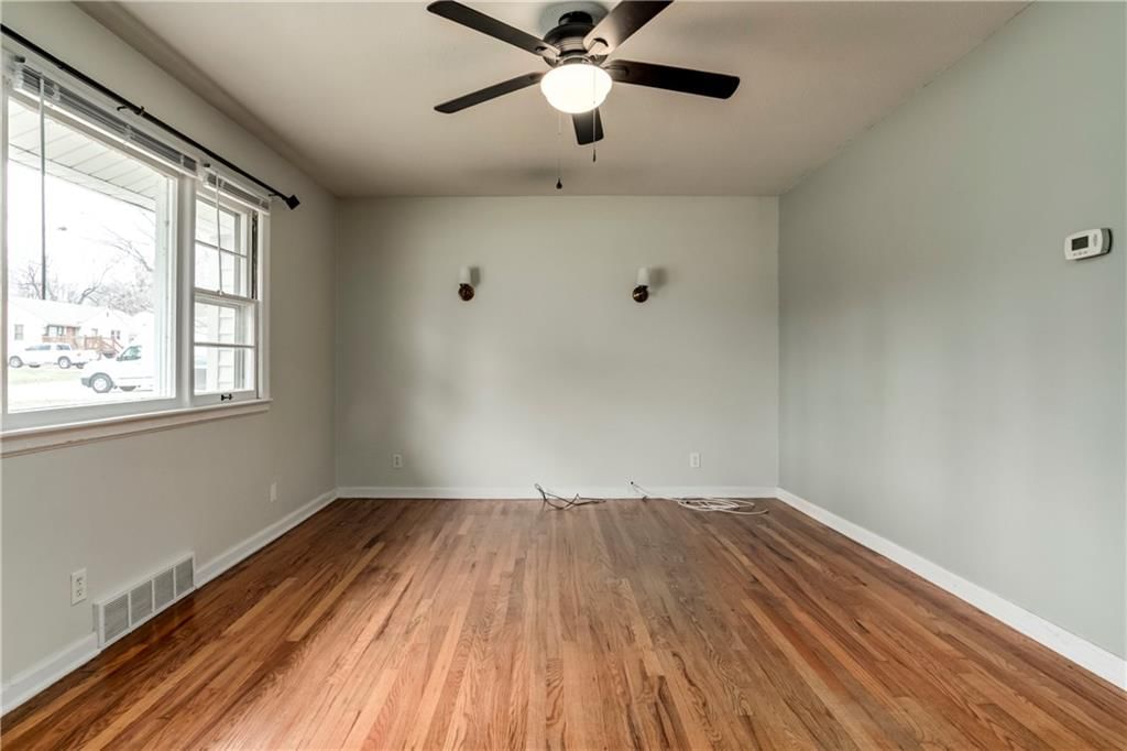 5333 Outlook Street — photo 13