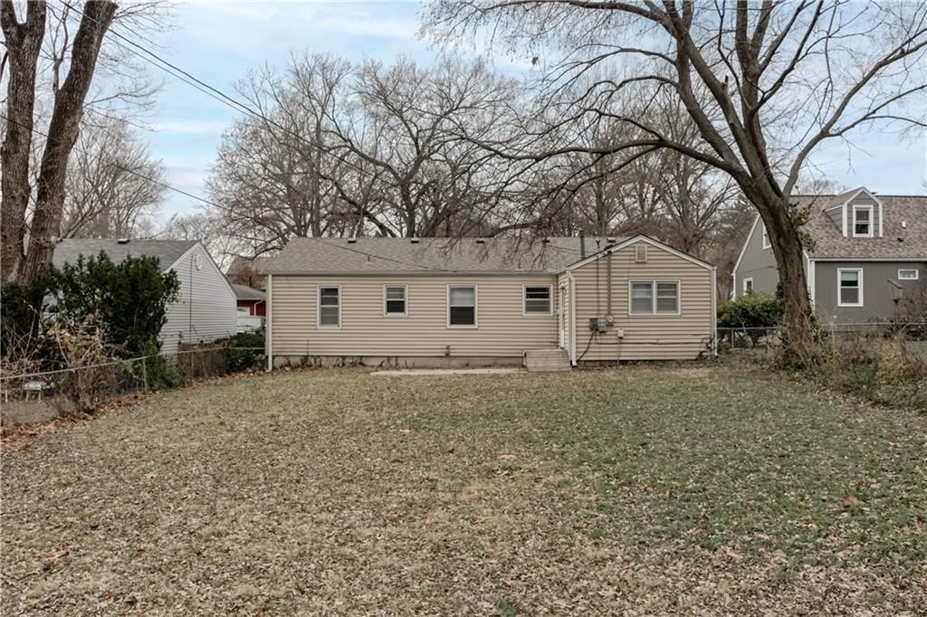 5333 Outlook Street — photo 17