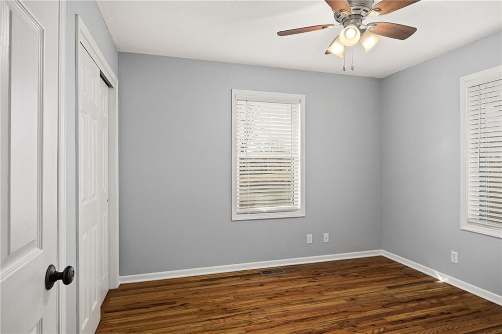 1003 Shelton Street — photo 8