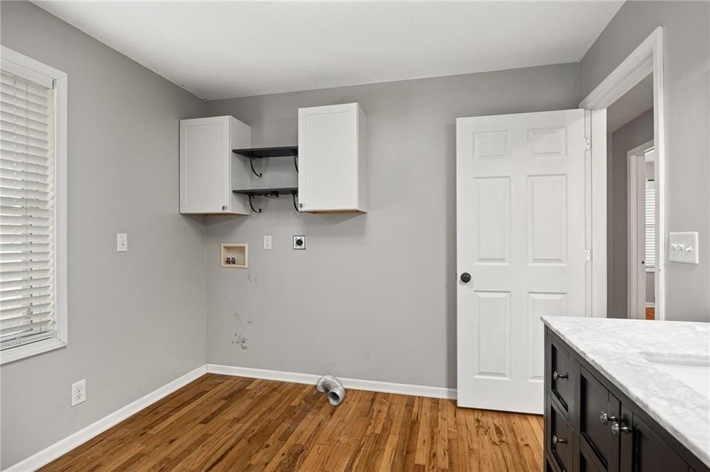 1003 Shelton Street — photo 12