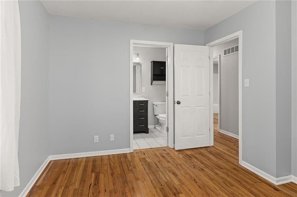 1003 Shelton Street — photo 14