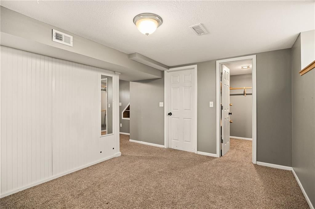 1003 Shelton Street — photo 20
