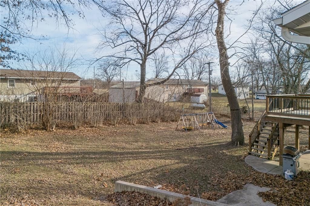 1003 Shelton Street — photo 23