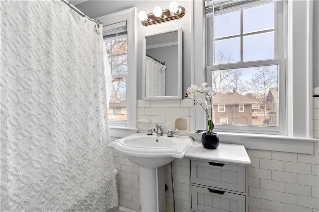 6415 Washington Street — photo 31