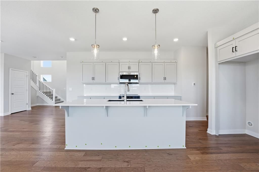409 Woodview Drive — photo 12