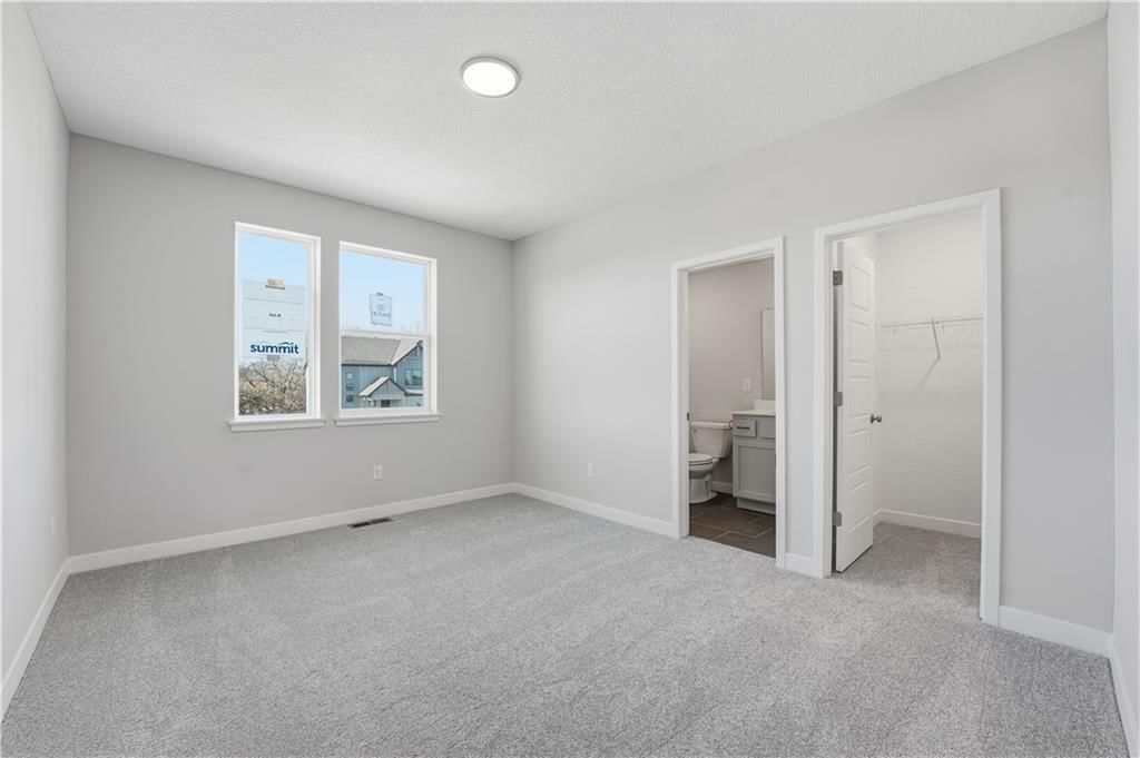 409 Woodview Drive — photo 23