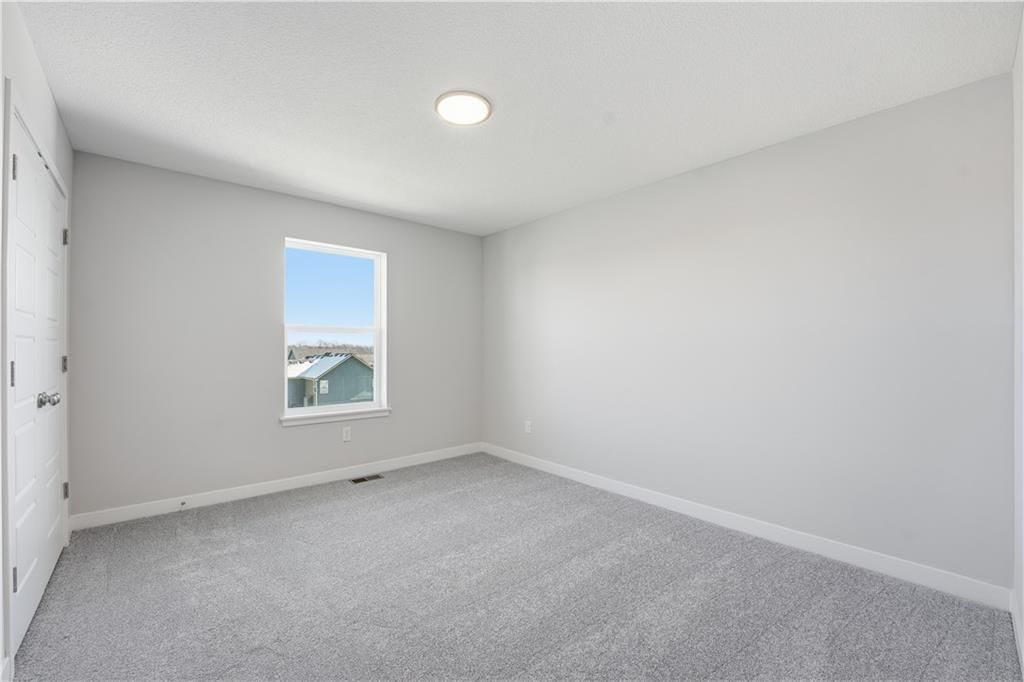 409 Woodview Drive — photo 26