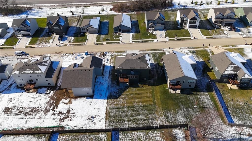 409 Woodview Drive — photo 42