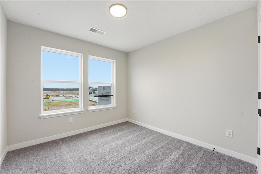 1304 SE Windbreak Drive — photo 15