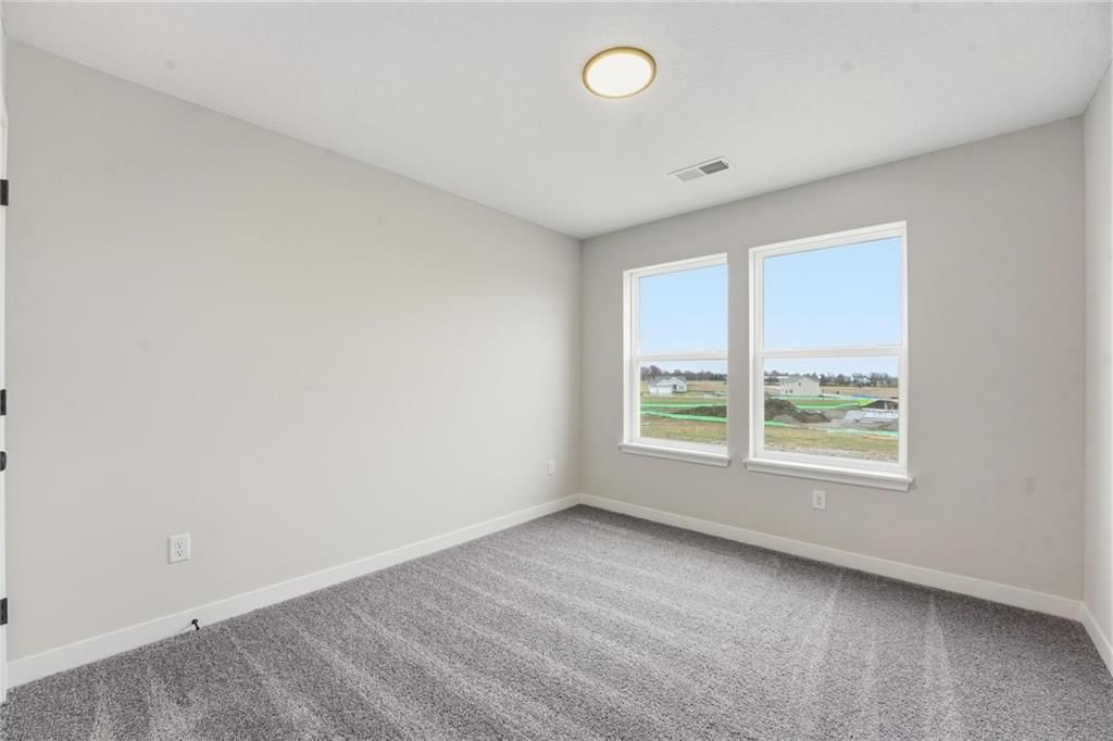 1304 SE Windbreak Drive — photo 17