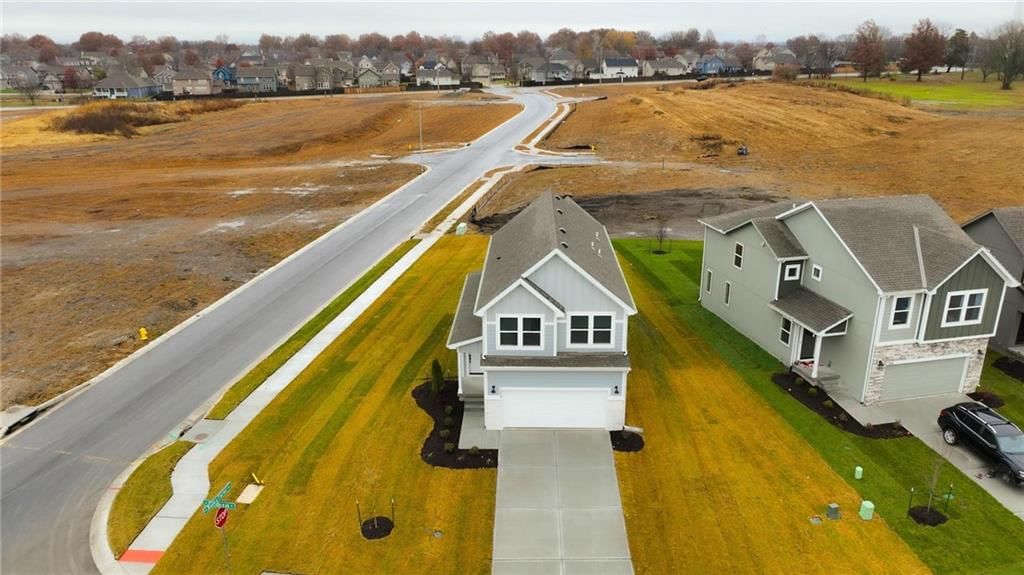 1304 SE Windbreak Drive — photo 29