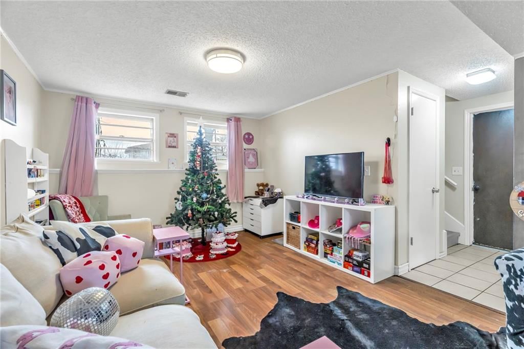 5016 N Bellaire Avenue — photo 13