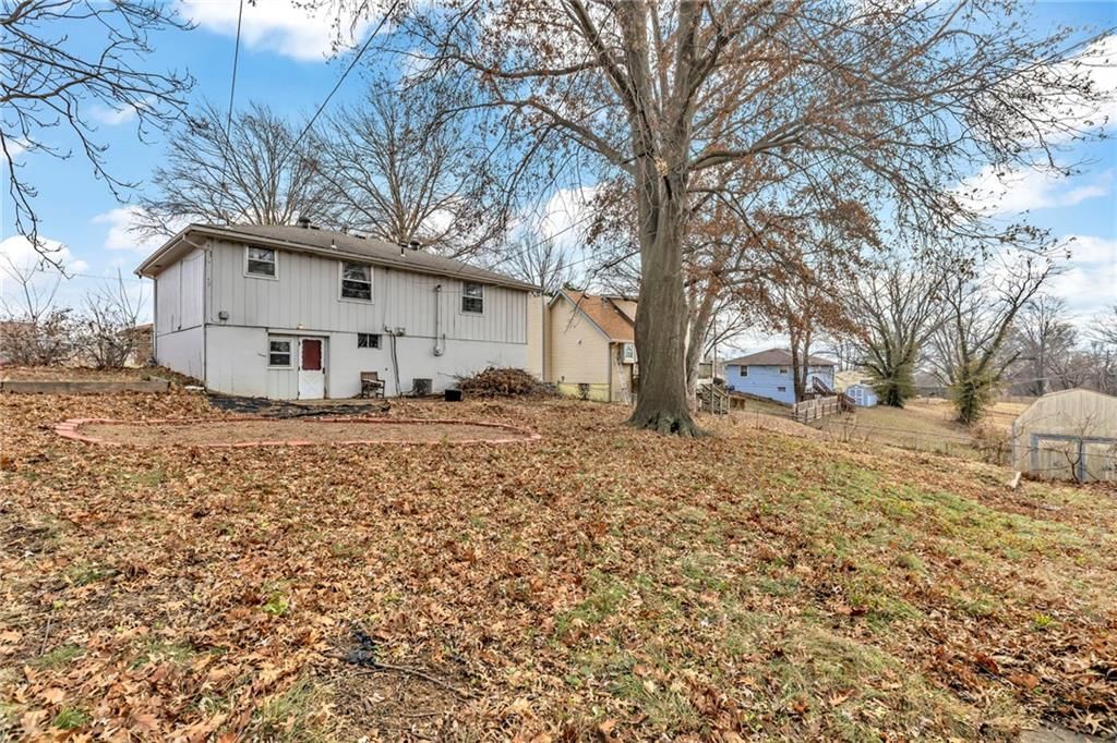 5016 N Bellaire Avenue — photo 17