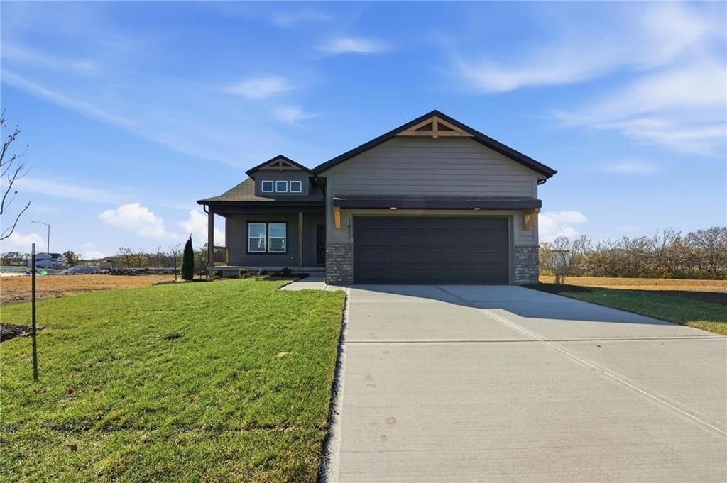 1432 SE Silo Street, Lee's Summit, MO