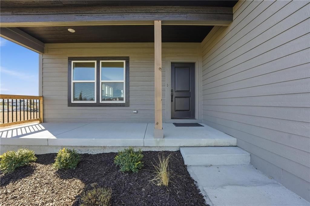 1432 SE Silo Street — photo 3