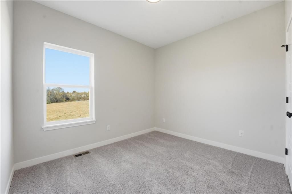 1432 SE Silo Street — photo 16