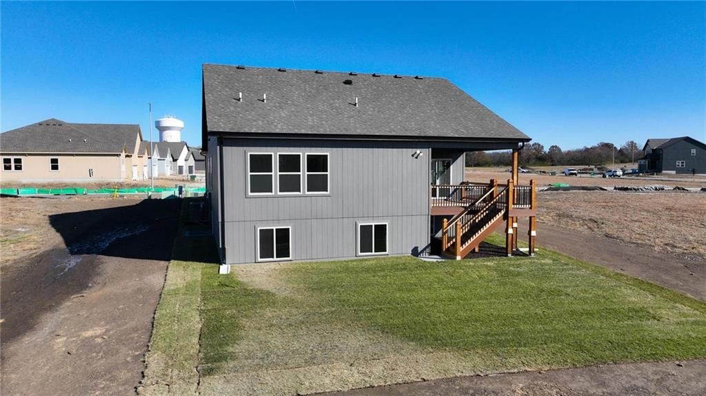 1432 SE Silo Street — photo 34