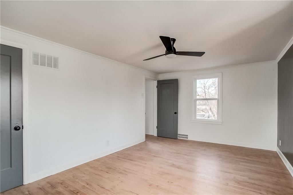 6340 College Avenue — photo 11