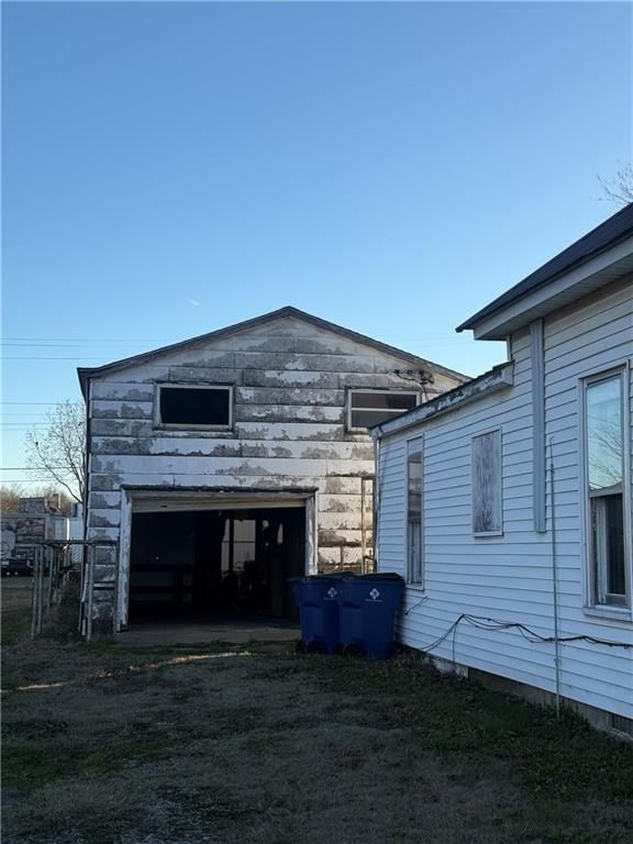 1109 W 11th Street — photo 10