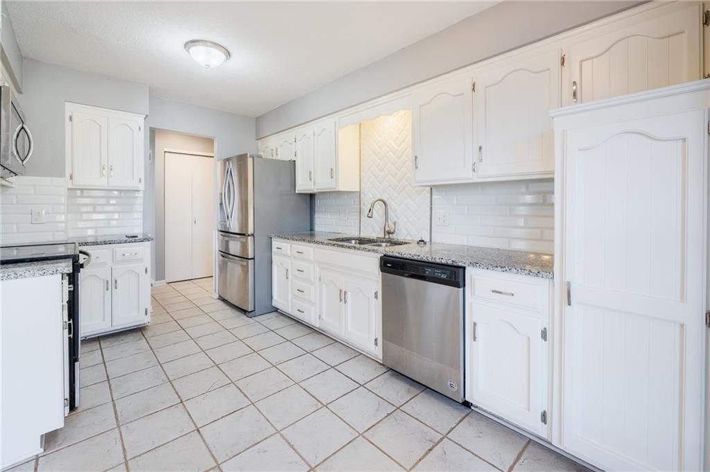 7801 N Garfield Avenue — photo 5
