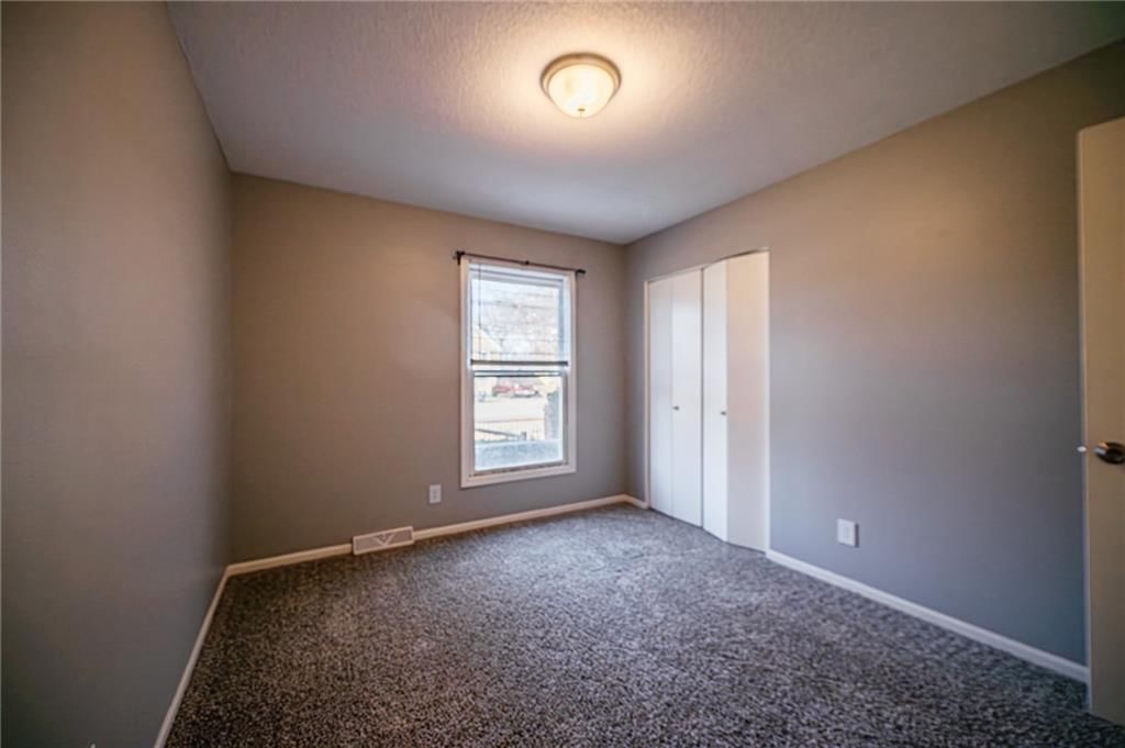7801 N Garfield Avenue — photo 18