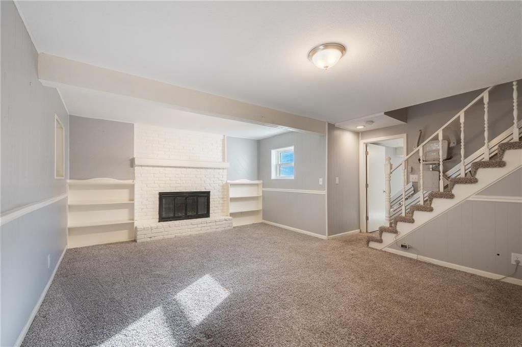7801 N Garfield Avenue — photo 24