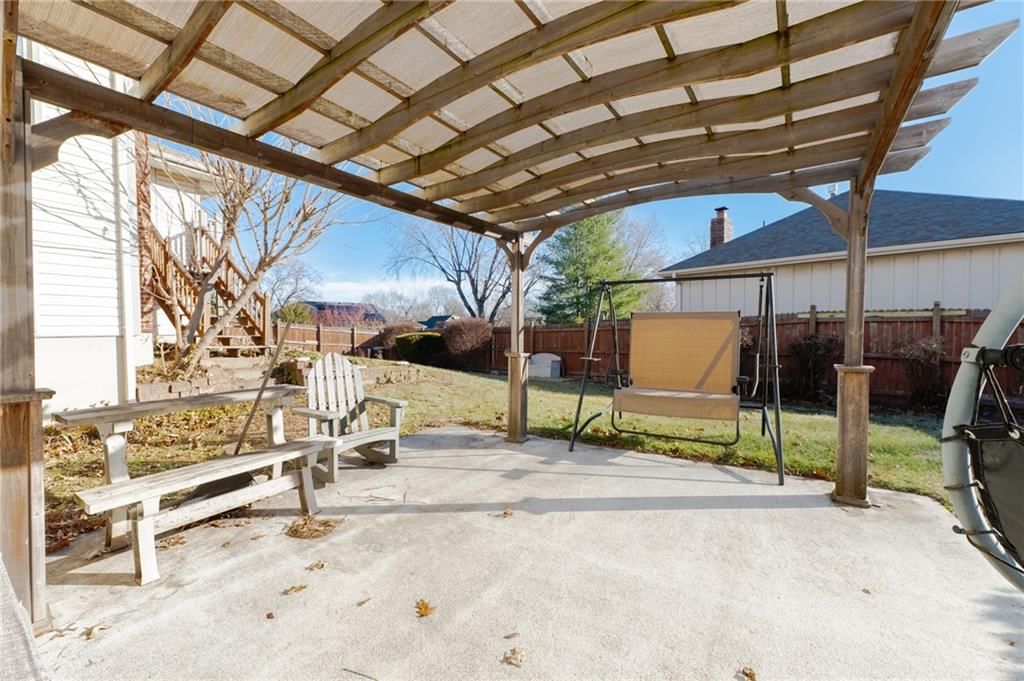 7801 N Garfield Avenue — photo 32