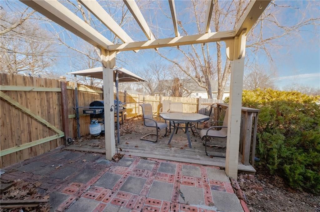 7801 N Garfield Avenue — photo 35