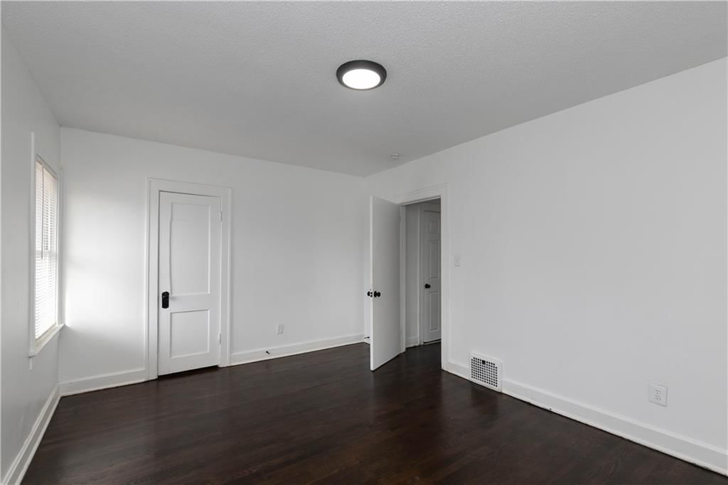 3717 Indiana Avenue — photo 17