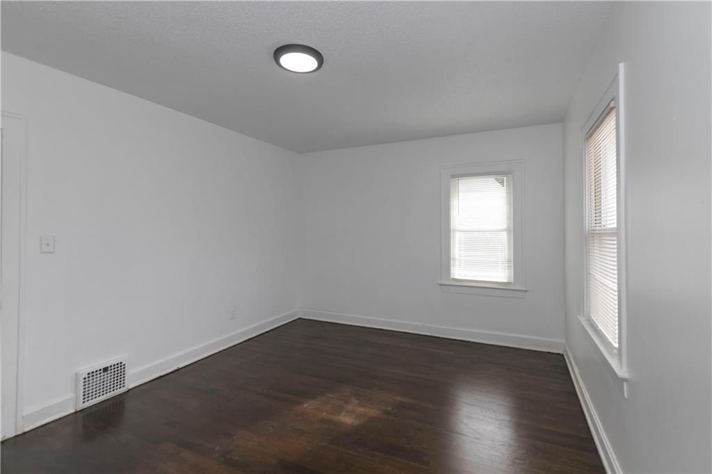 3717 Indiana Avenue — photo 20