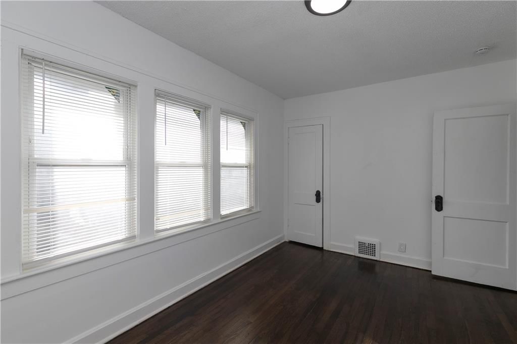 3717 Indiana Avenue — photo 25