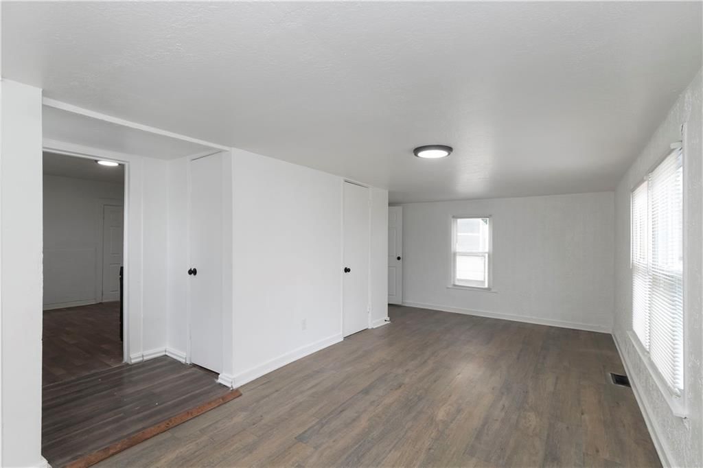 3717 Indiana Avenue — photo 32