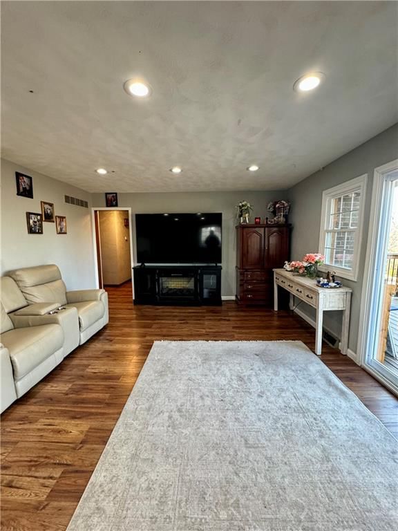 5948 Richmond Avenue — photo 9