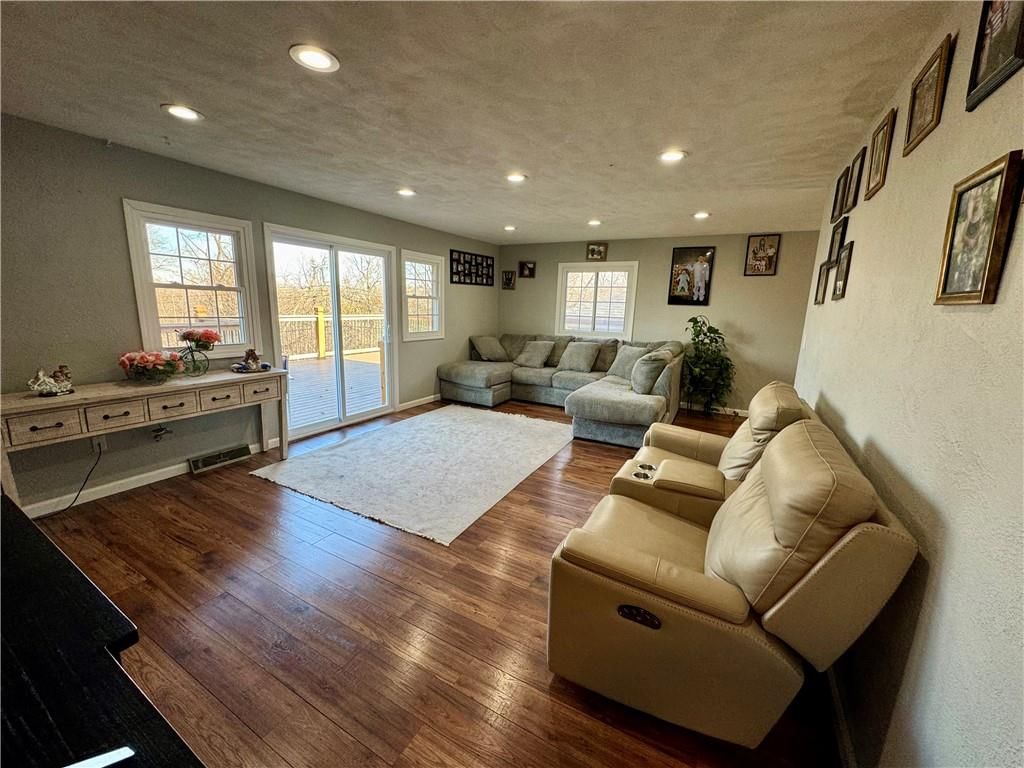 5948 Richmond Avenue — photo 10