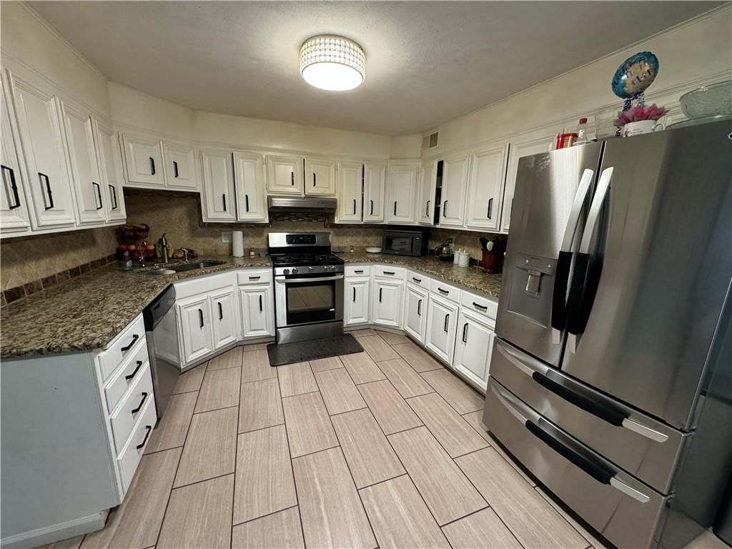 5948 Richmond Avenue — photo 25
