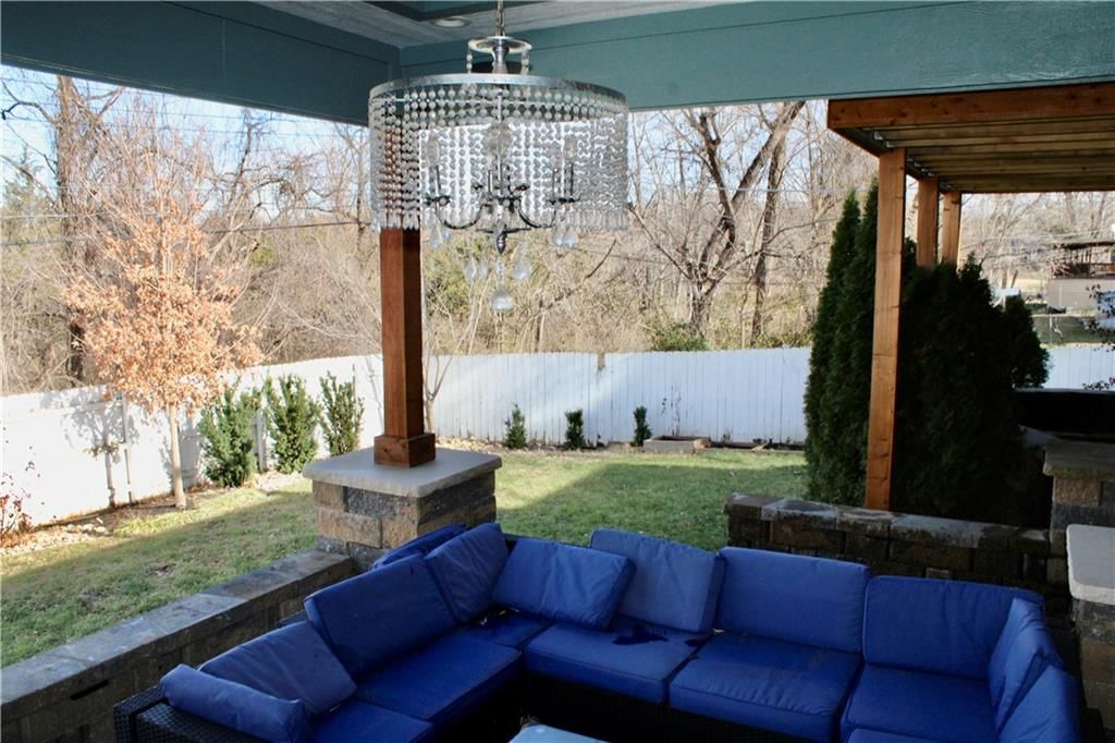 5948 Richmond Avenue — photo 44