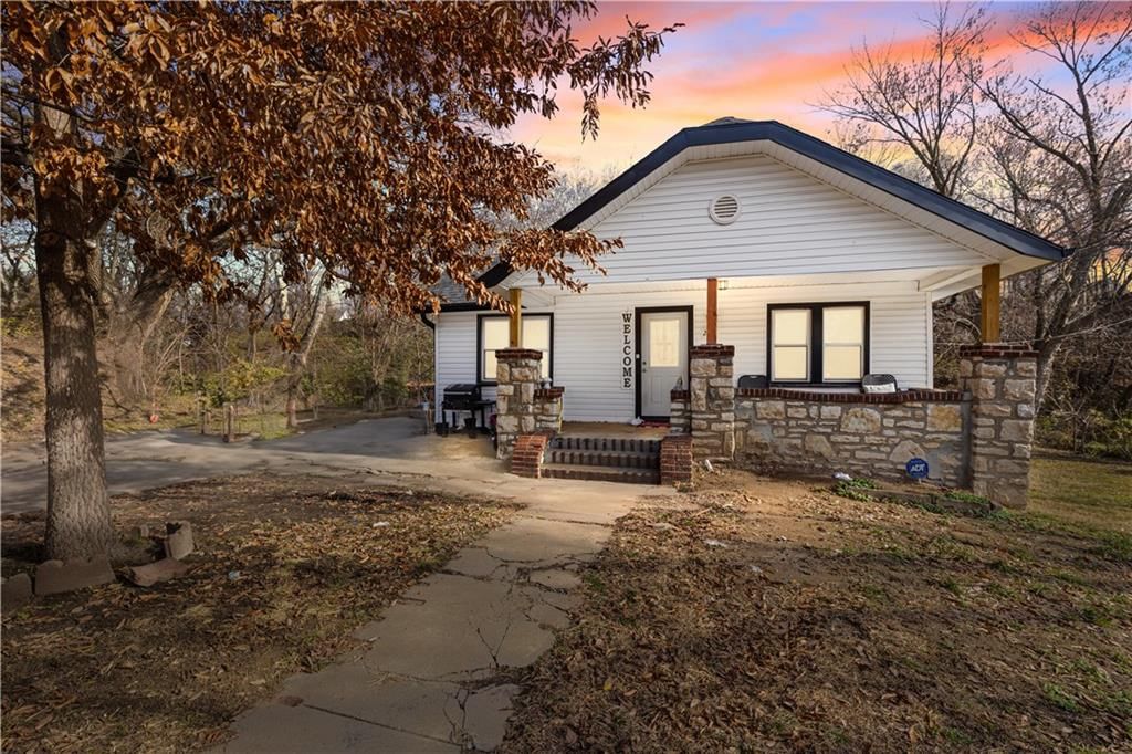 215 S 12th Street, Kansas City, KS