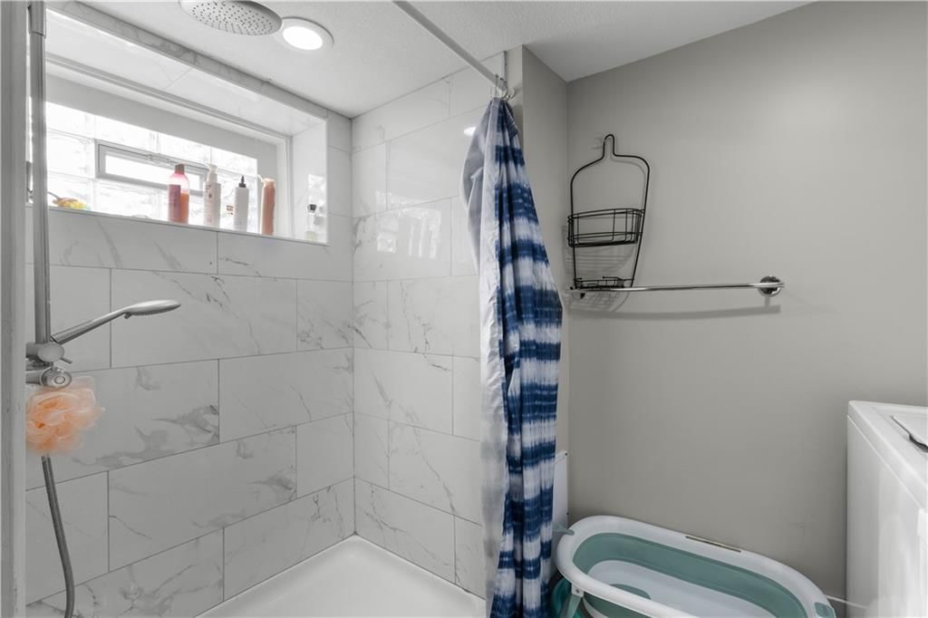215 S 12th Street — photo 17