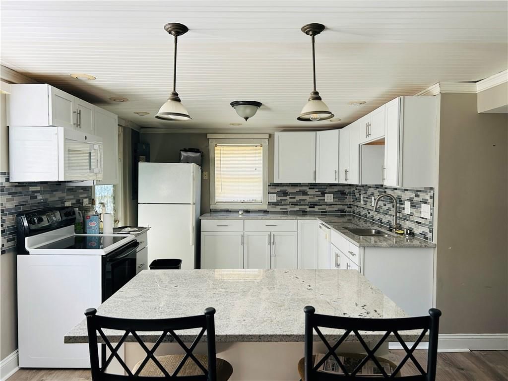 824 Garden Street — photo 11