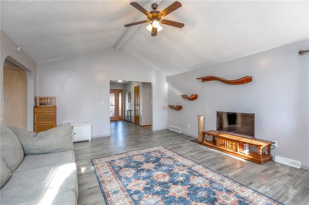 18603 E Hanthorn Drive — photo 7