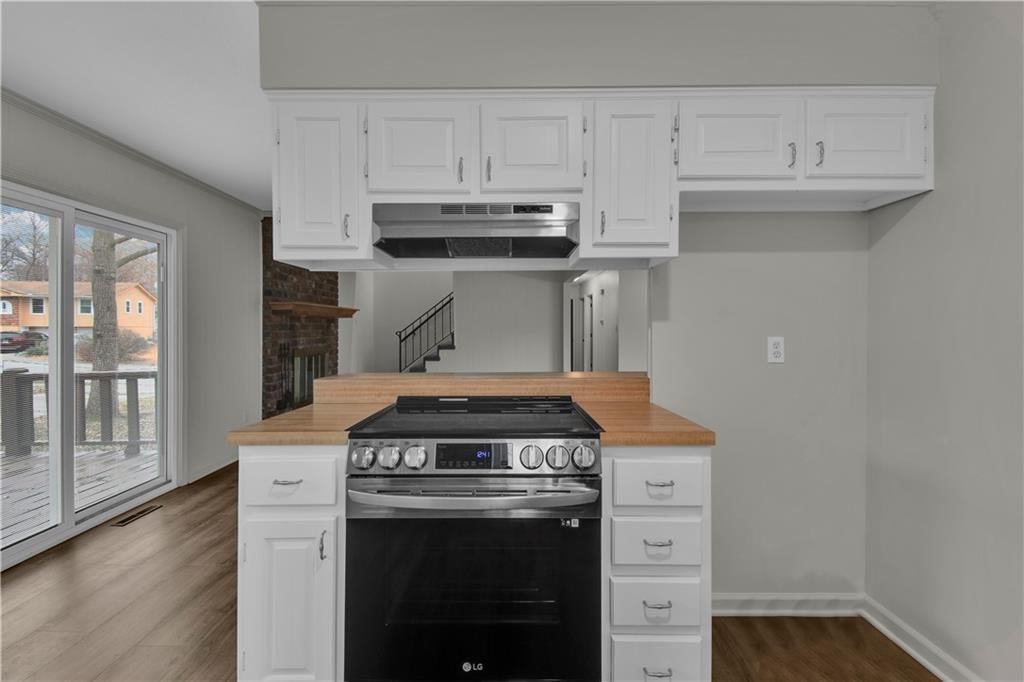 422 Sunset Drive — photo 16