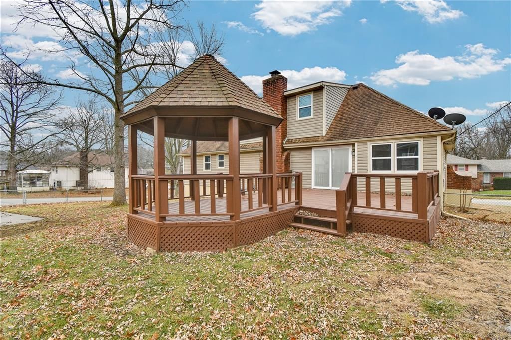 422 Sunset Drive — photo 37