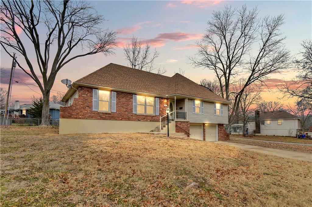 422 Sunset Drive — photo 40