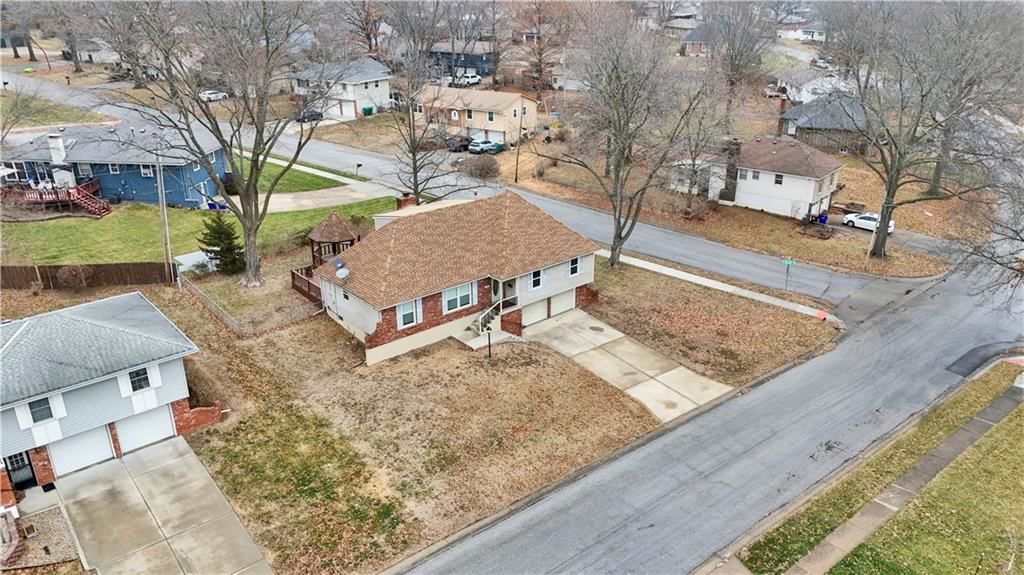 422 Sunset Drive — photo 43