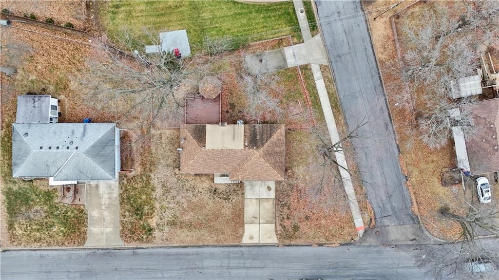 422 Sunset Drive — photo 44