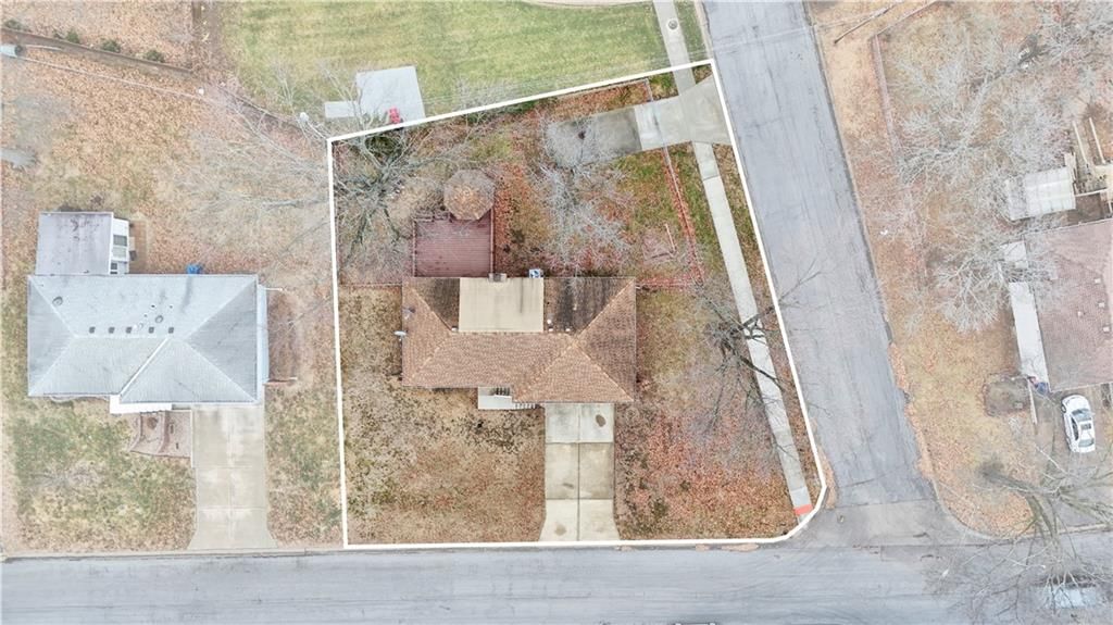 422 Sunset Drive — photo 45