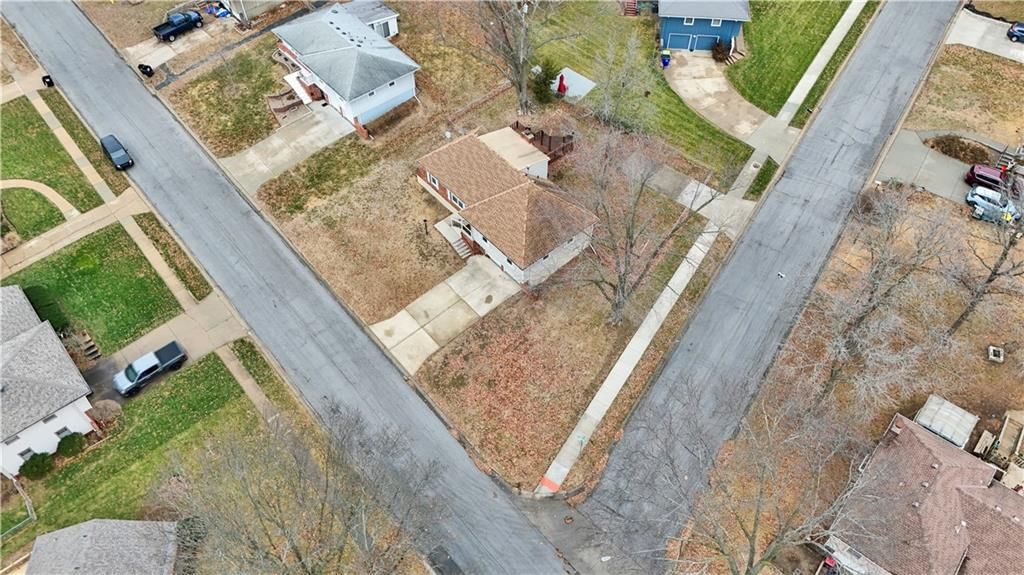 422 Sunset Drive — photo 46