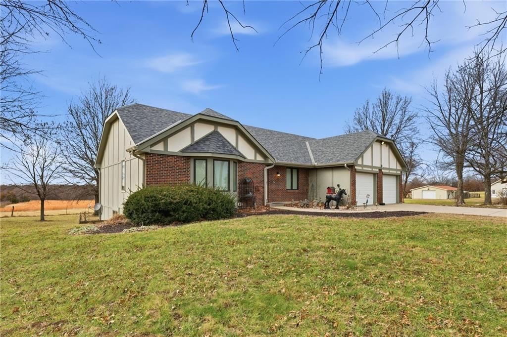 26418 S Freedom Road — photo 3